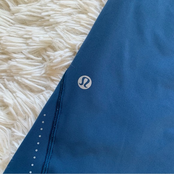 Lululemon Break Free Crop
Night Tide - Picture 3 of 10